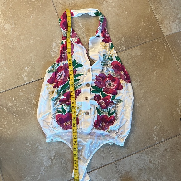 🎈HP🎈 Free People intimately Sz M floral blouse offshore halter open back - Picture 9 of 13